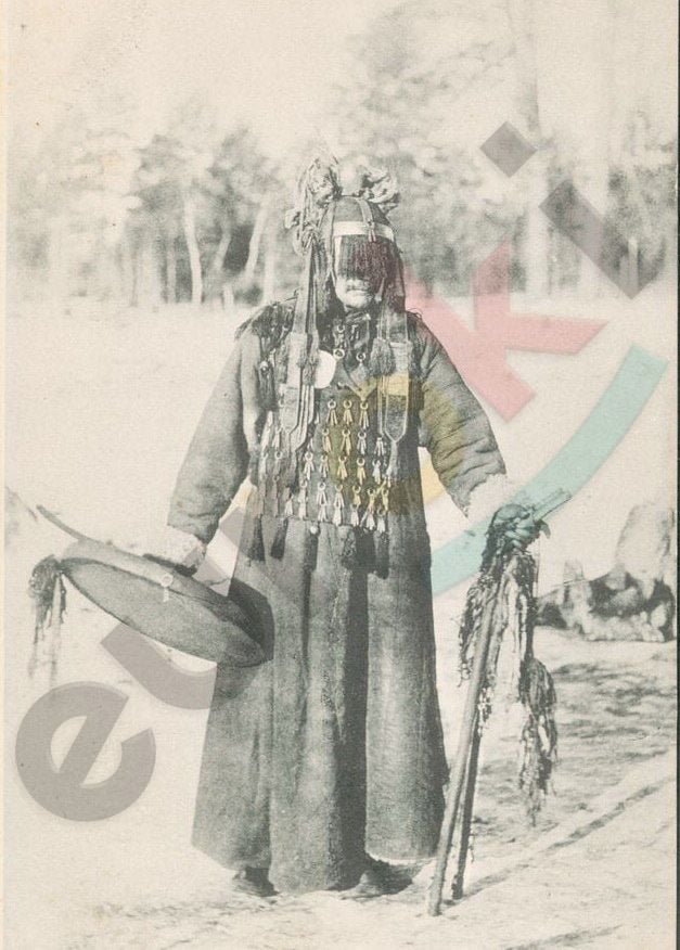 Бурятский шаман из Забайкалья. 1904 г. | Шаманизм, Старые фотографии, Самайн