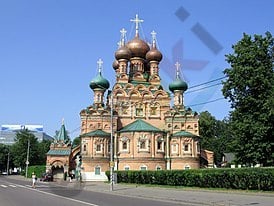 Holy Trinity Church in Ostankino 07.jpg